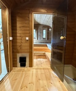 Bastu BUS 5.9 m X 2.3 m - Tillverkad av termoträ