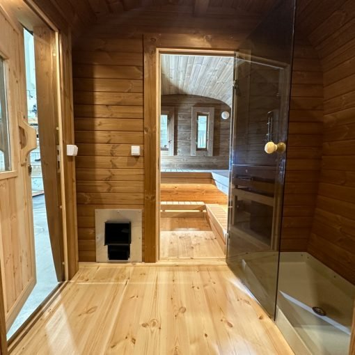 Bastu BUS 5.9 m X 2.3 m - Tillverkad av termoträ