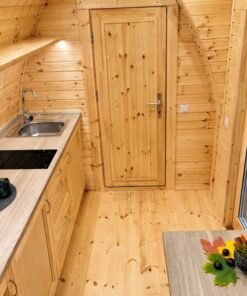 Isolerad Camping Pod 2.4 × 6.6 m med sidoingång