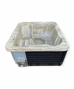 Jacuzzi med akrylinsats 2,2 m x 2,2 m